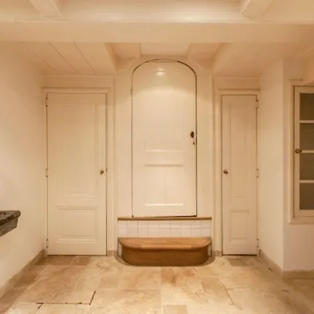 Herengracht Bed & Breakfast 4*
